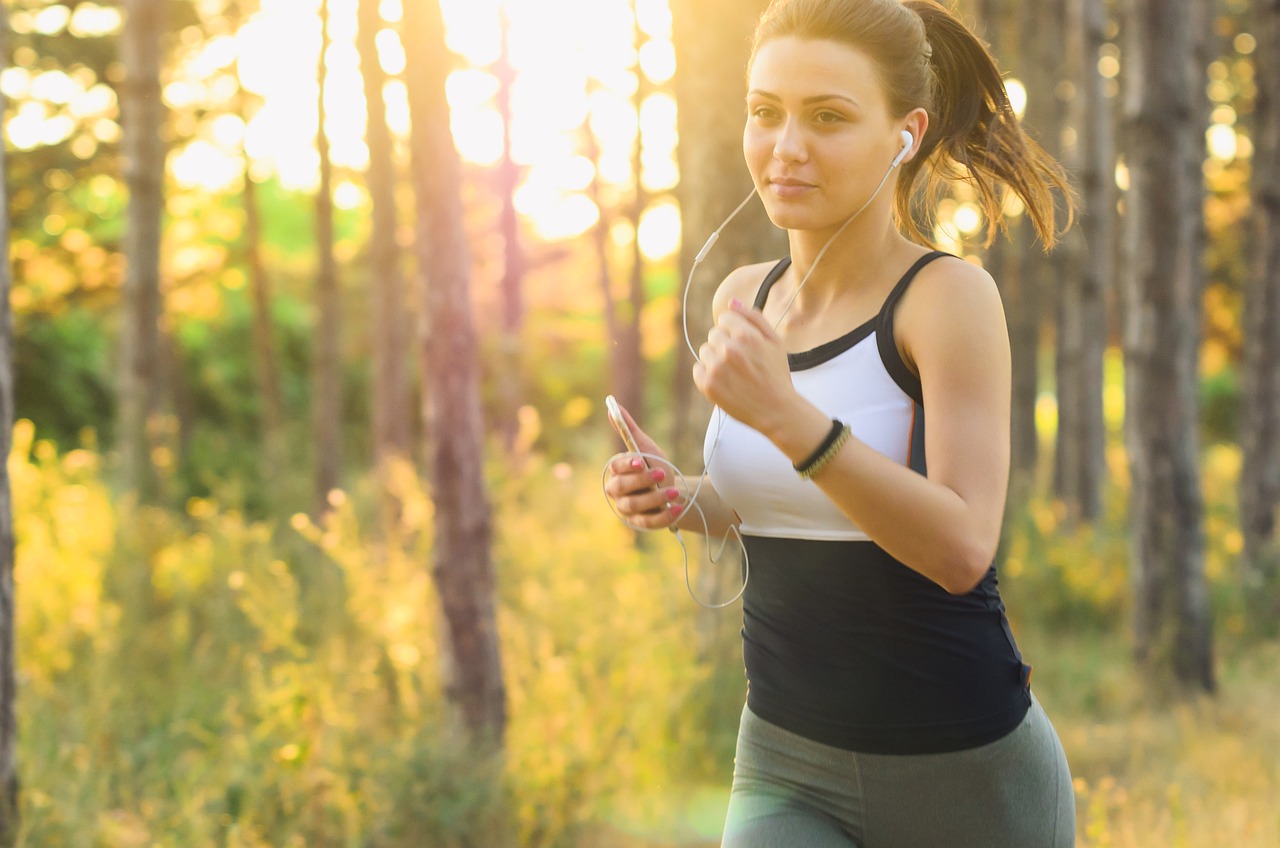 entdecken sie die besten übungen für fitness und gesundheit. verbessern sie ihre stärke, flexibilität und ausdauer mit einfachen anleitungen und tipps zum training zu hause oder im fitnessstudio.