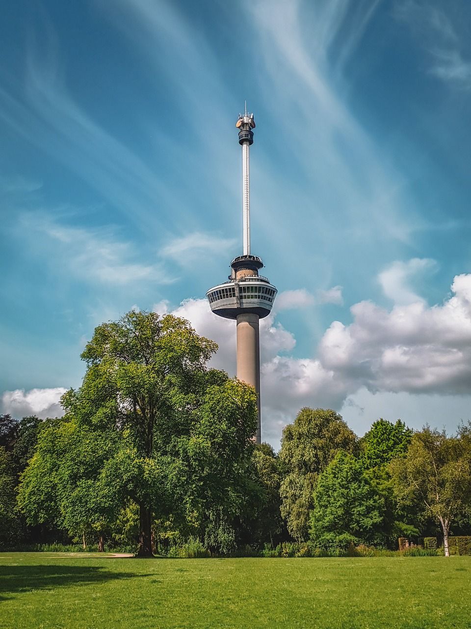 entdecken sie die besten aussichtstürme für atemberaubende panoramablicke und unvergessliche naturerlebnisse. perfekt für wanderer und naturliebhaber.