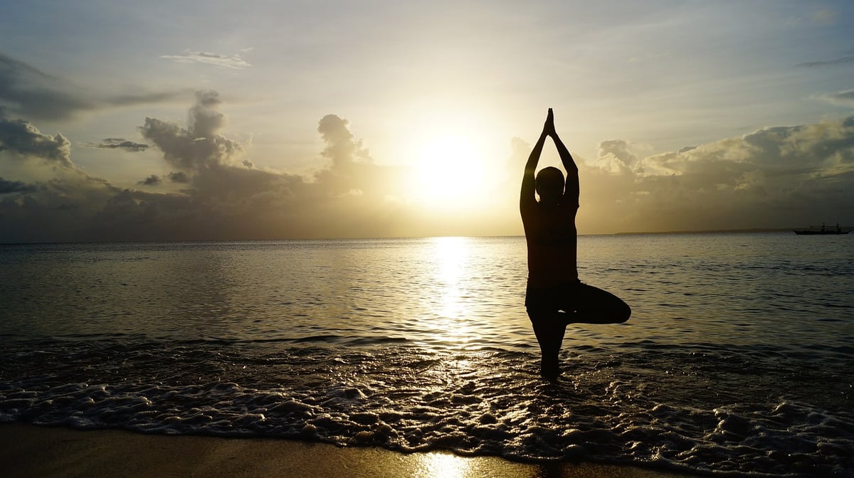 Meditation gegen chronische Schmerzen: Wie Achtsamkeitstechniken das Schmerzempfinden lindern können