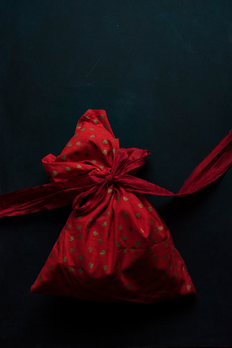 Die perfekte Spieluhr als Geschenk zur Geburt: Ein zeitloser Begleiter für süße Träume