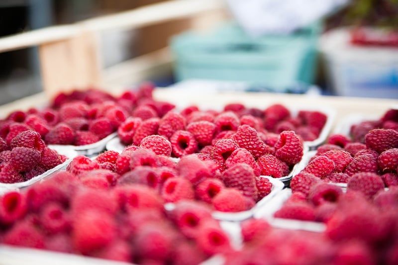 Die Gaildorfer Nacht der Genüsse: Essen, Trinken und Stöbern beim Nachtflohmarkt