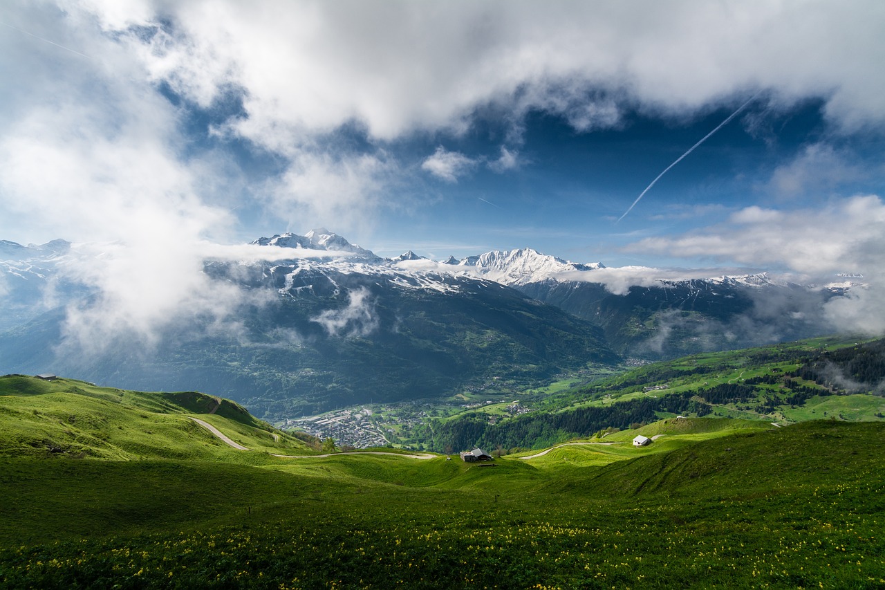 entdecken sie das abenteuerreisen! erleben sie unvergessliche abenteuer in atemberaubenden landschaften, von aufregenden trekkingtouren bis hin zu spannenden wildwasser-rafting. lassen sie den alltagsstress hinter sich und tauchen sie ein in neue kulturen und abenteuer weltweit.