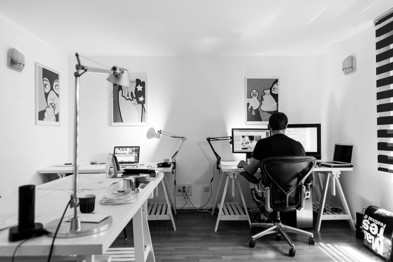 entdecken sie die besten tipps und ideen für ihr home office. gestalten sie ihren arbeitsbereich komfortabel und effizient, um produktiv zu bleiben und eine angenehme arbeitsatmosphäre zu schaffen.