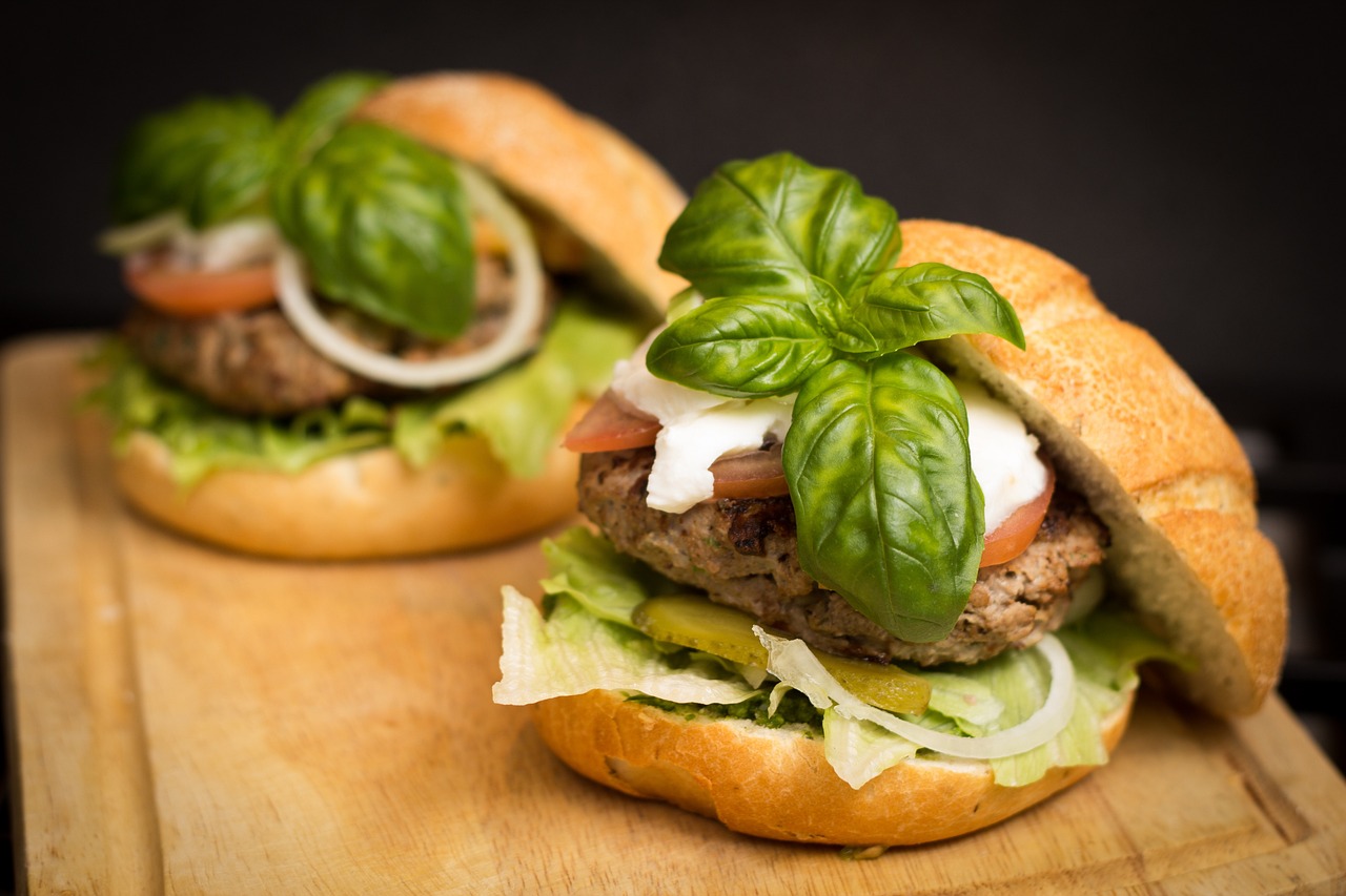 erfahren sie die gesundheitlichen auswirkungen von fast food auf ihren körper. diese beschreibung beleuchtet die risiken und langzeitfolgen einer ungesunden ernährung sowie tipps für eine ausgewogene ernährung.