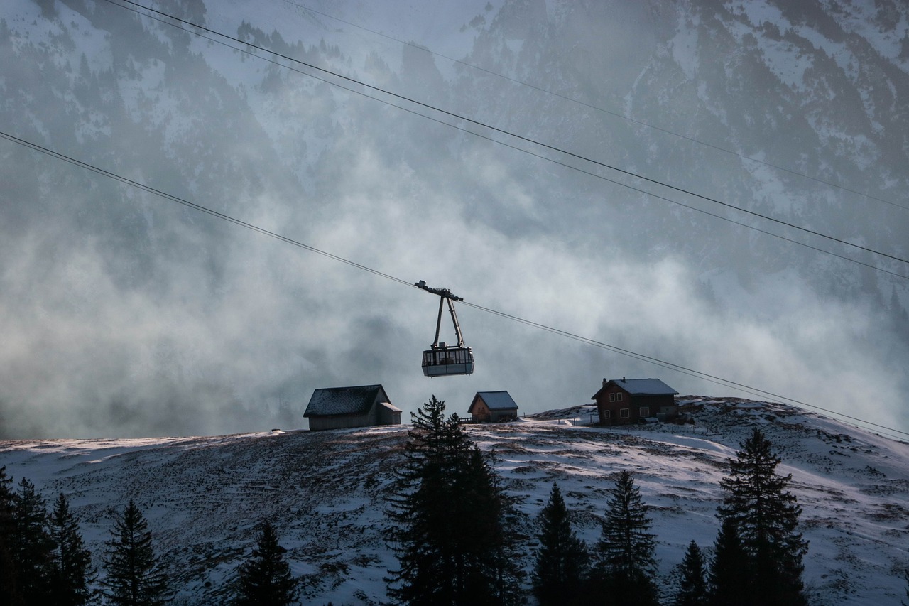 entdecken sie unseren hochwertigen skihelm, der ihnen optimalen schutz und komfort auf der piste bietet. mit modernem design und fortschrittlicher technologie sorgen unsere helme für sicherheit bei jedem abfahrt. genießen sie den wintersport mit einem gefühl der sicherheit!