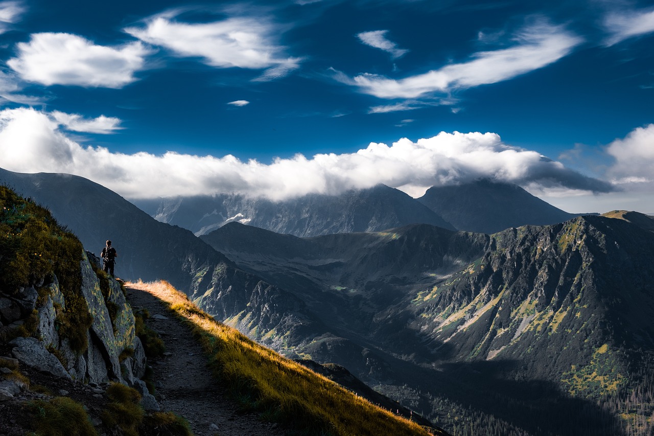 entdecken sie die faszinierende welt des mittelalterlichen reisens! tauchen sie ein in historische städte, atemberaubende burgen und spannende traditionen aus vergangener zeit. erleben sie unvergessliche abenteuer auf den spuren des mittelalters.