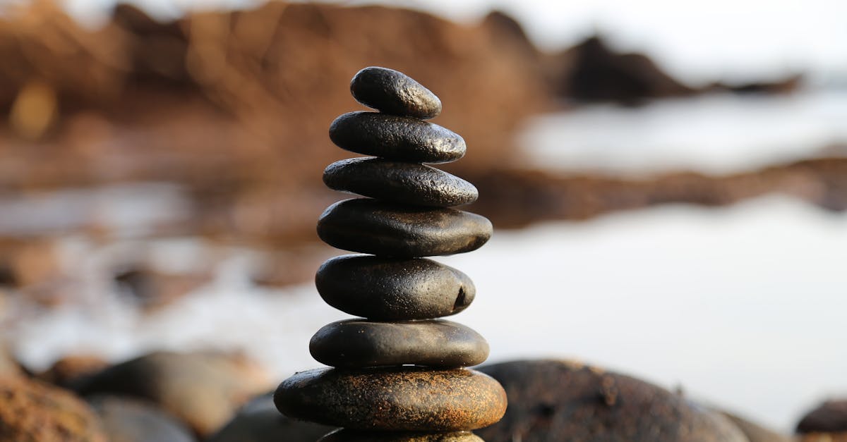 entdecken sie die kraft der meditation für ihr wohlbefinden. erfahren sie, wie sie durch achtsamkeit und entspannung innere ruhe und klarheit finden können.