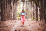 entdecken sie die faszinierende welt der mode mit unseren handverlesenen fashion-büchern. von zeitlosen klassikern bis zu aktuellen trendführern - lassen sie sich inspirieren und erweitern sie ihr wissen über stil, design und modegeschichte.