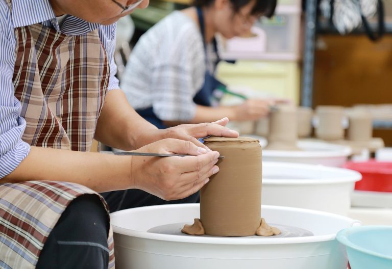 entdecken sie die vielfältige welt der hobbys! von kreativen aktivitäten wie malen und basteln bis hin zu abenteuerlichen freizeitbeschäftigungen - finden sie das perfekte hobby, das ihre leidenschaft weckt und ihre freizeit bereichert.