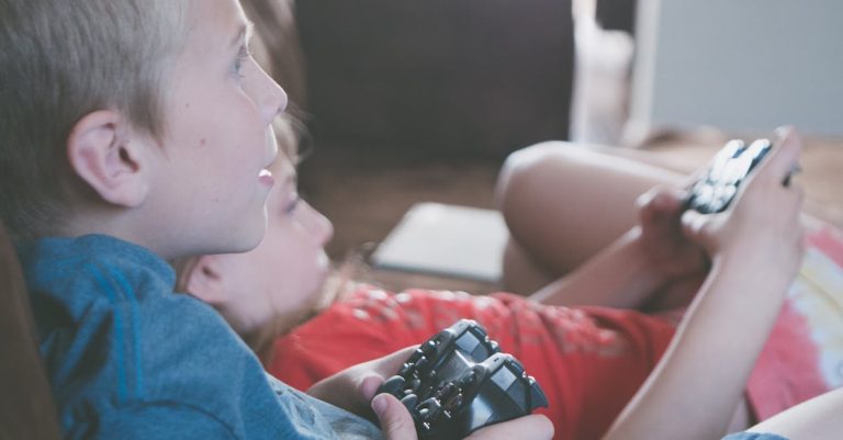entdecken sie die aufregende welt des gaming! tauchen sie ein in spannende spiele, erleben sie neueste technologien, spiele-reviews und tipps für gamer. verpassen sie nicht die besten trends und neuigkeiten aus der gaming-community!