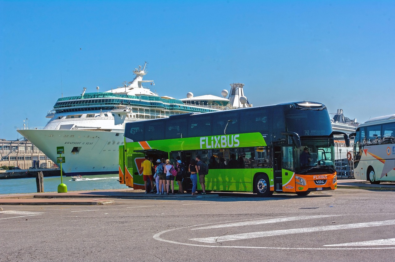 entdecken sie mit flixbus die besten reiseziele in europa! komfortable busreisen zu günstigen preisen, flexibles buchen und zahlreiche verbindungen warten auf sie. reisen sie umweltfreundlich und genießen sie unterwegs modernen service.