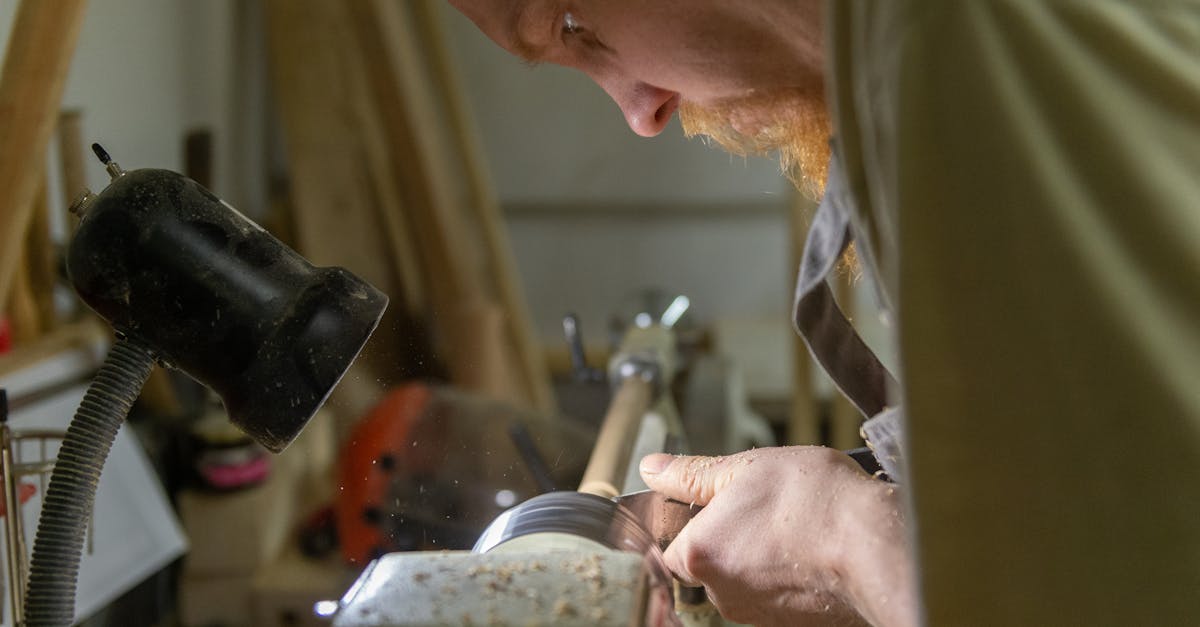 entdecken sie die faszinierende welt der holzbearbeitung! erlernen sie techniken und tipps für die gestaltung von möbeln, kunstwerken und handwerklichen projekten aus holz. lassen sie ihrer kreativität freien lauf und verwandeln sie holz in beeindruckende stücke!