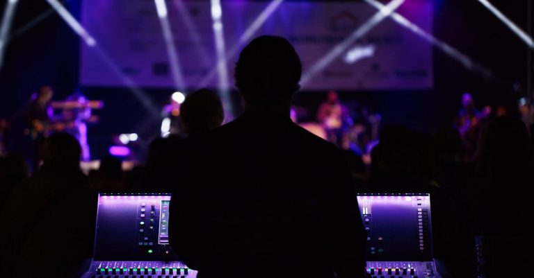 entdecken sie spannende events und veranstaltungen in ihrer nähe! von konzerten über workshops bis hin zu festivals - erleben sie unvergessliche momente und treffen sie gleichgesinnte. bleiben sie informiert über die neuesten events und verpassen sie kein highlight mehr!
