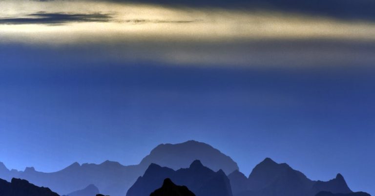 entdecken sie unvergessliche naturerlebnisse: erkunden sie faszinierende landschaften, außergewöhnliche outdoor-aktivitäten und nachhaltige abenteuer an atemberaubenden orten. finden sie inspiration für ihre nächste reise ins grüne!