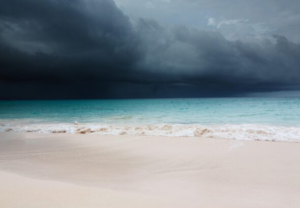 erfahren sie, wie der hurrikan in jamaika den tourismus beeinflusst hat und welche maßnahmen zur erholung der branche ergriffen werden.