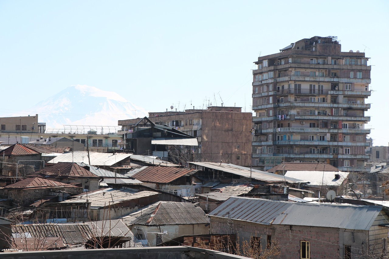 reisehinweise für armenien: aktuelle informationen zu sicherheit, einreisebestimmungen und wichtigen tipps für ihre reise.