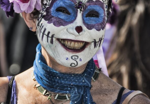 entdecken sie die welt der schönheitswettbewerbe: eleganz, charisma und selbstbewusstsein im wettbewerb um den titel der schönheitskönigin.