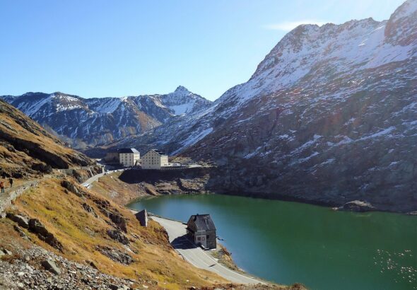 entdecken sie atemberaubende grenzwanderwege und erleben sie die natur entlang der grenzen mit spannenden border hiking touren.