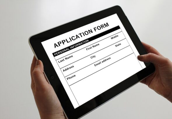 erfahren sie, wie sie hobbys und ehrenamtliche t&auml;tigkeiten wirkungsvoll in ihrer bewerbung pr&auml;sentieren, um ihre pers&ouml;nlichkeit und engagement zu zeigen.