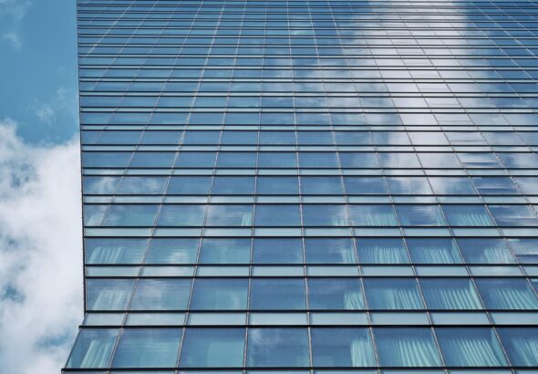 entdecken sie die sch&ouml;nheit des minimalismus: weniger ist mehr. minimalistisches design, lebensstil und kunst f&uuml;r klarheit und fokus.